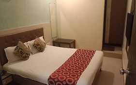 Hotel Golden Nest Popular Residency T2 International Airport Mumbai